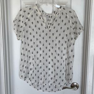Ladies Old Navy Shirt Like New Medium